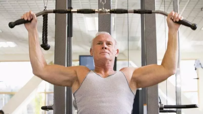 Bài tập gym cho người cao tuổi các động tác thường rất nhẹ nhàng