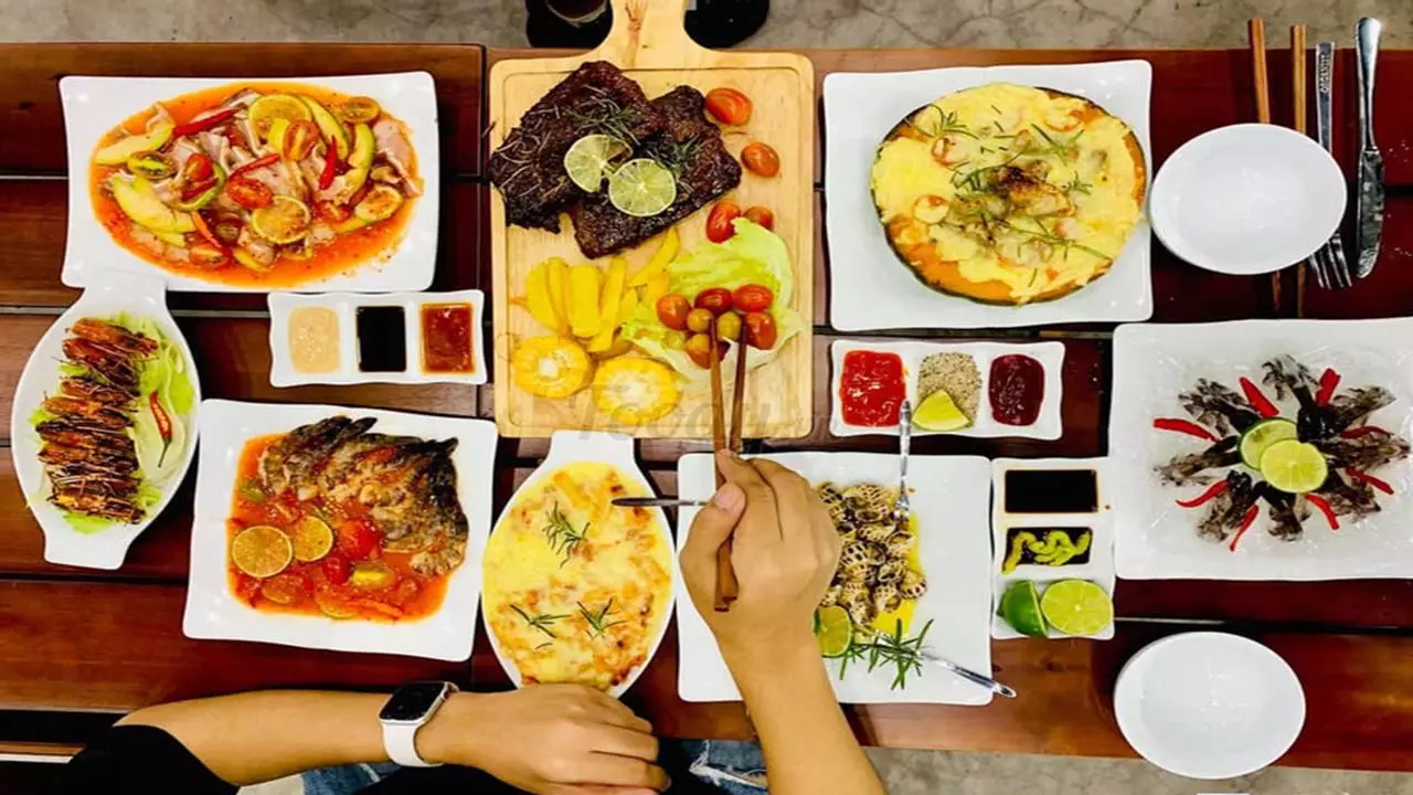 Quán ăn ngon ở Sài Gòn thu hút nhiều giới trẻ