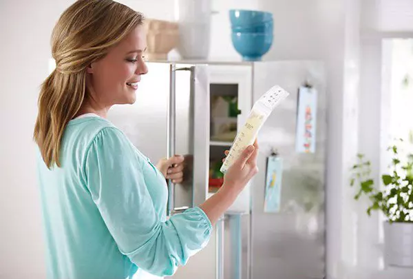 bảo quản sữa trong tủ lạnh