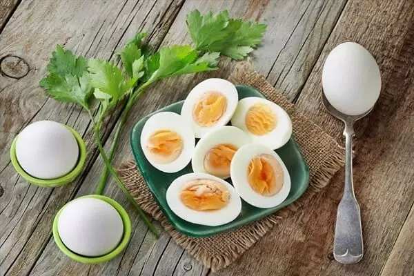 Trứng gà so giàu vitamin và khoáng chất